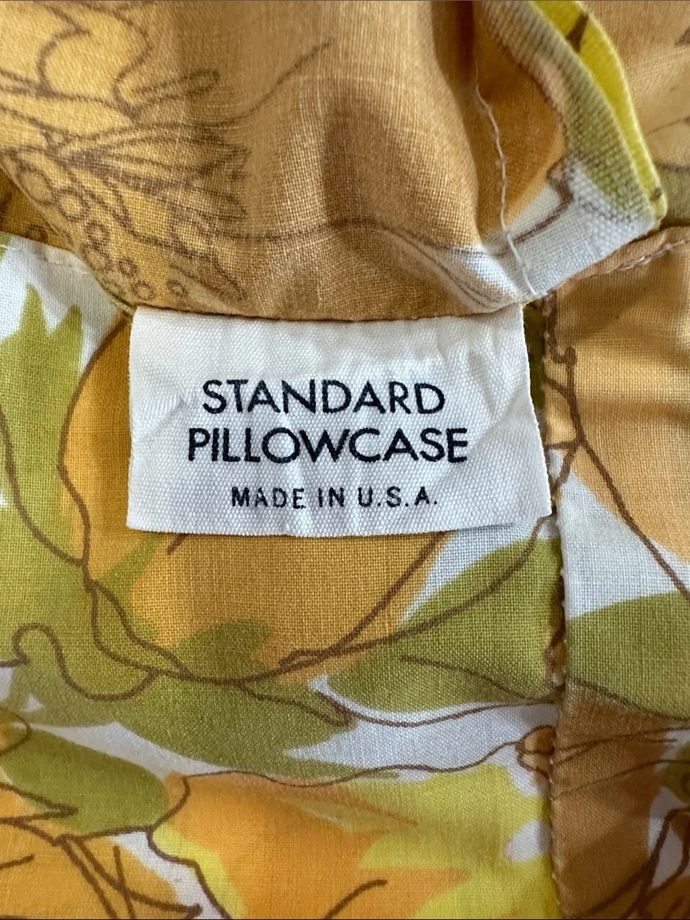 Wondercale Springmaid Standard Pillowcase Set of 2 Vintage Mod 1970 Floral